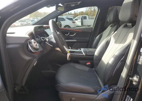 2024 Mercedes-Benz Eqe Suv 350 4Matic z USA, uszkodzony, nr VIN 4JGGM1CB6RA048370